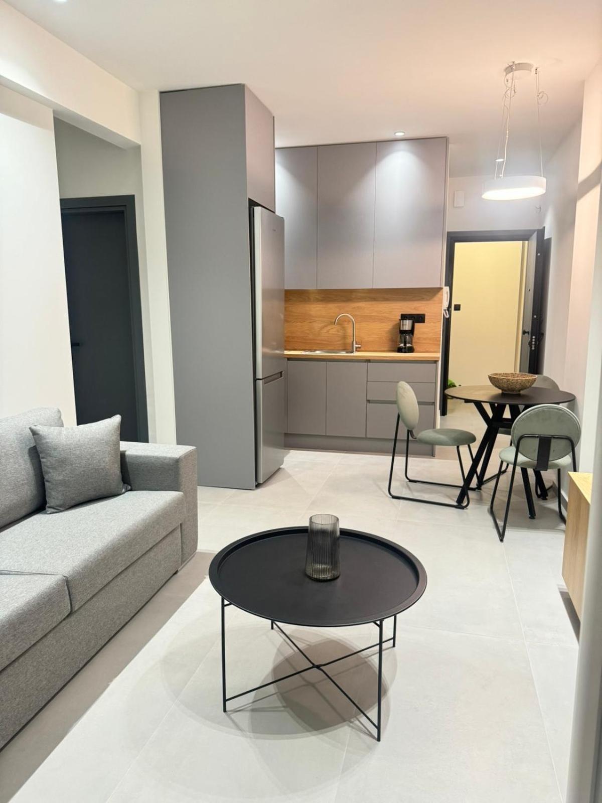 Luna-Your Urban Stay Tesalonika Bagian luar foto