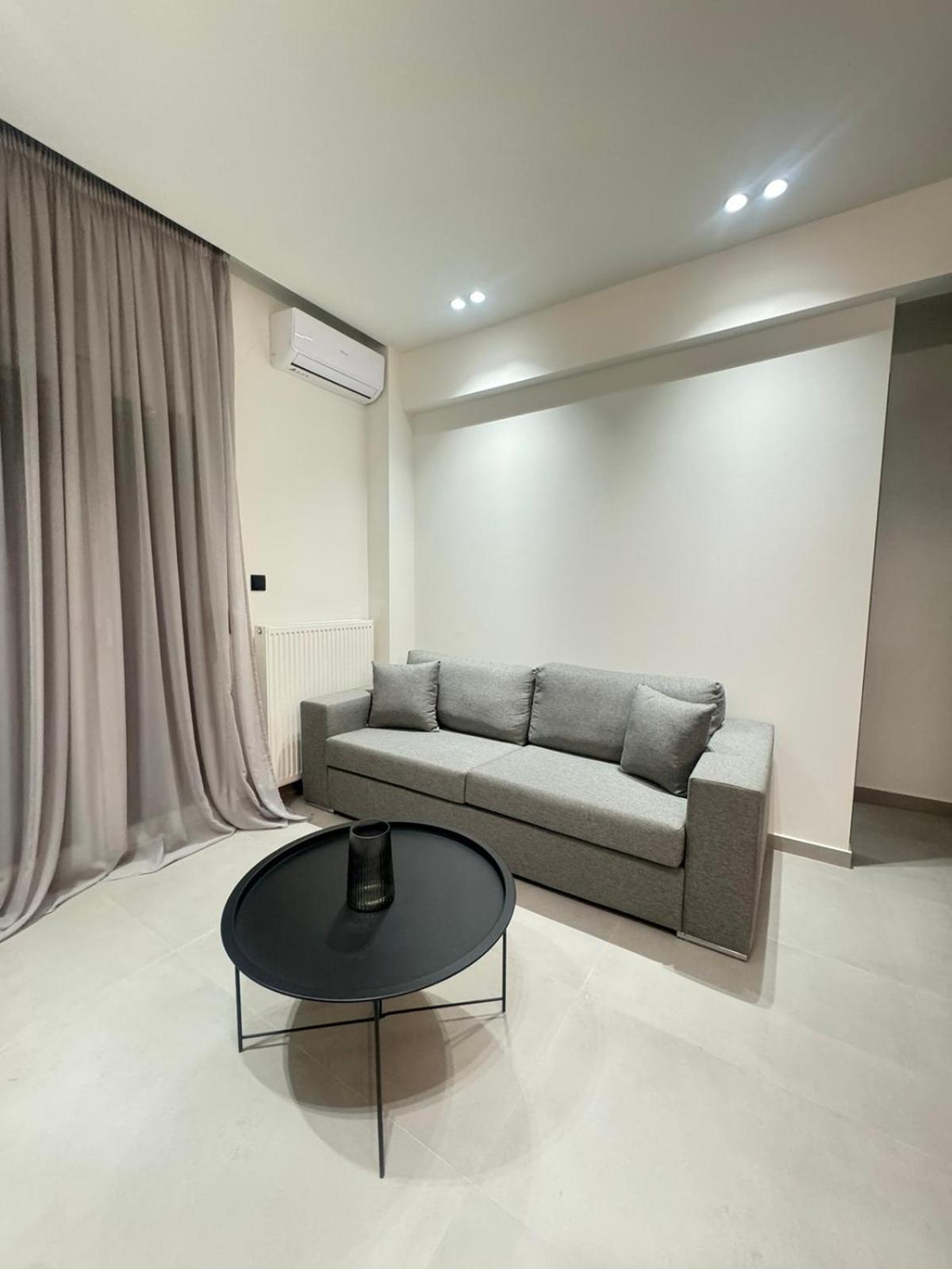 Luna-Your Urban Stay Tesalonika Bagian luar foto