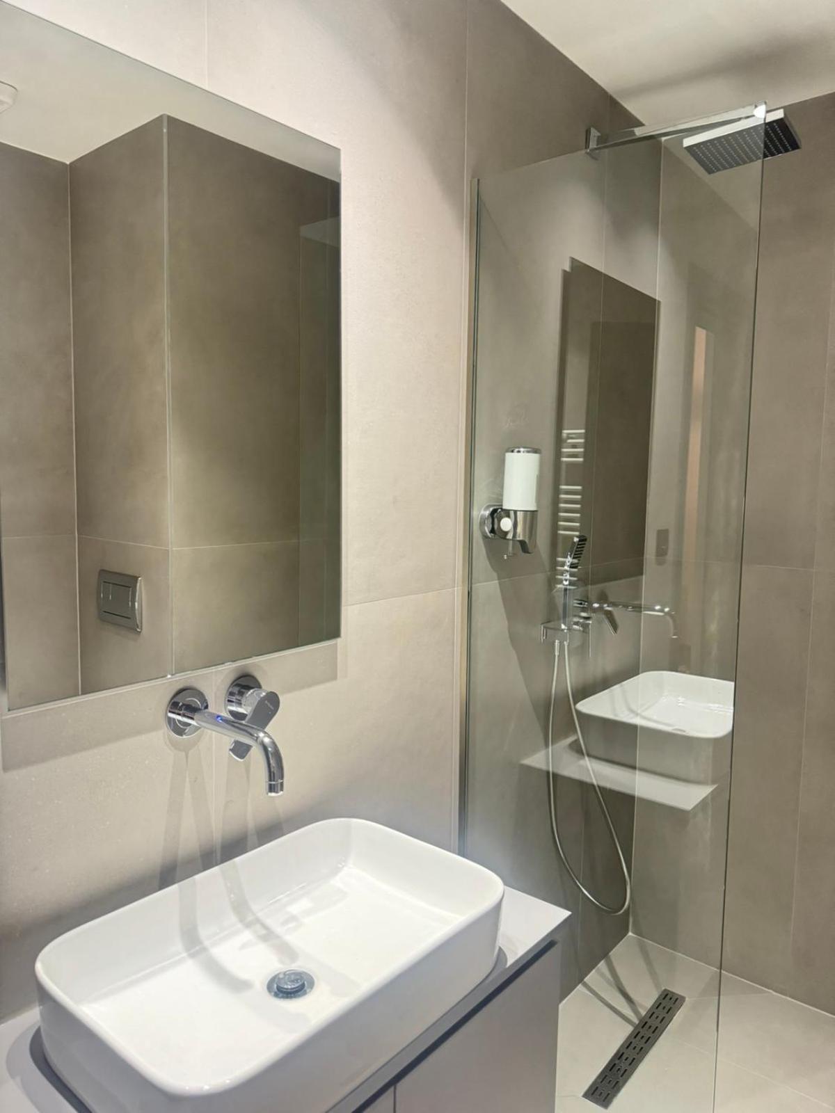 Luna-Your Urban Stay Tesalonika Bagian luar foto