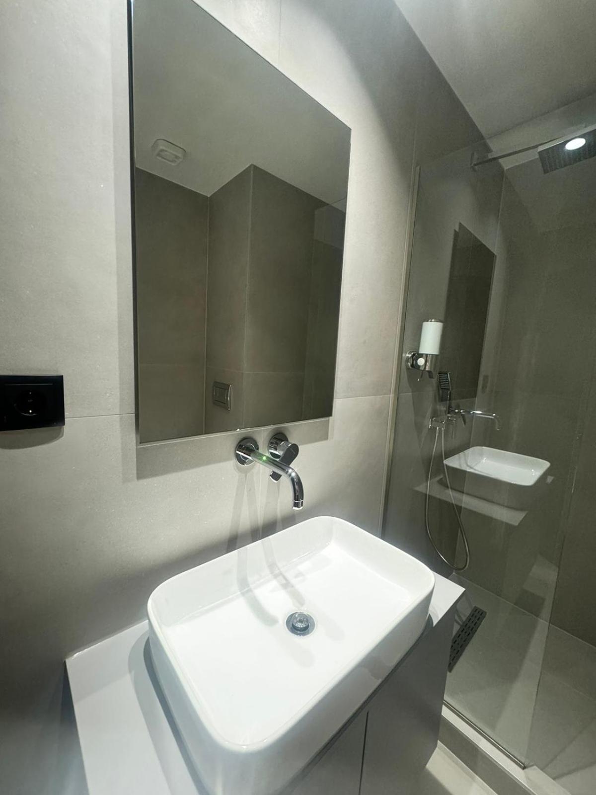 Luna-Your Urban Stay Tesalonika Bagian luar foto