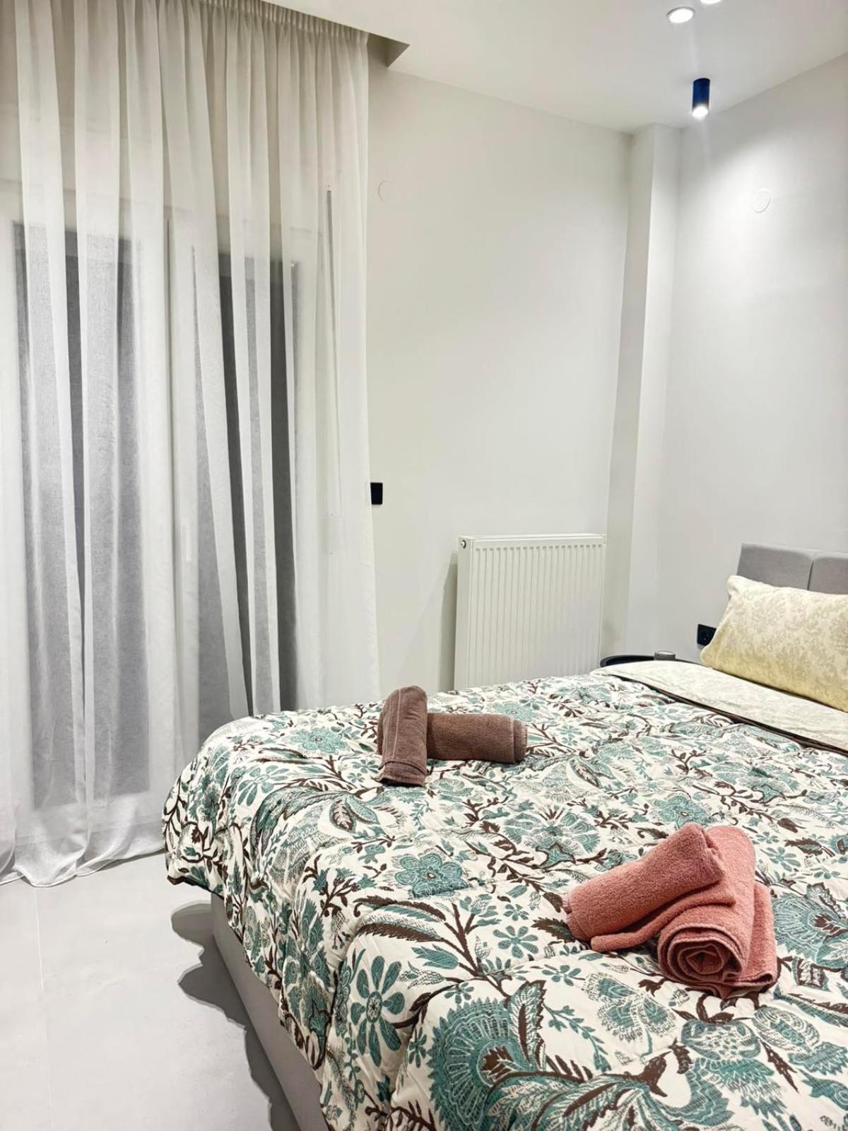 Luna-Your Urban Stay Tesalonika Bagian luar foto