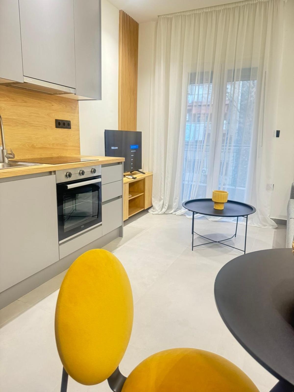 Luna-Your Urban Stay Tesalonika Bagian luar foto